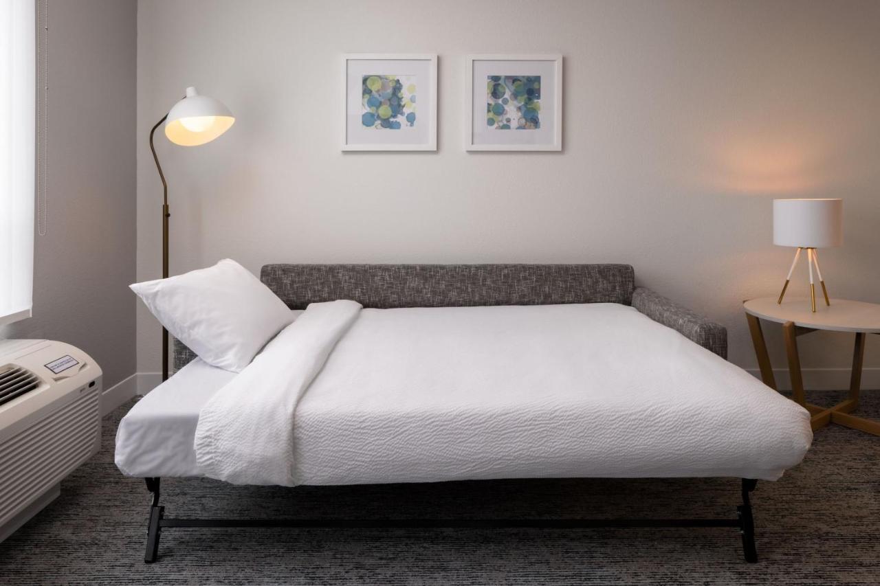 Towneplace Suites By Marriott West Kelowna Extérieur photo